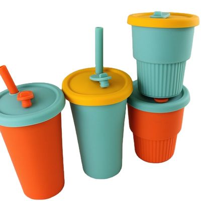 فنجان قهوه سیلیکونی تاشو مسافرتی کمپ 350 میلی لیتری با درب حصیری