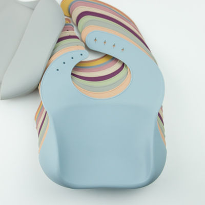 4 دکمه BPA سیلیکون بدون سیلیکون Baby Bib ضد آب نرم بادوام قابل تنظیم