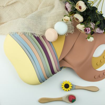 پیش‌بند سیلیکونی شخصی‌شده نرم بدون BPA، پیش‌بند غذاخوری سیلیکونی ضد آب