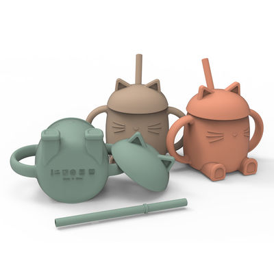 چاپ شده سفارشی شدن نوشیدن سیلیکون Sippy Cup با کاه